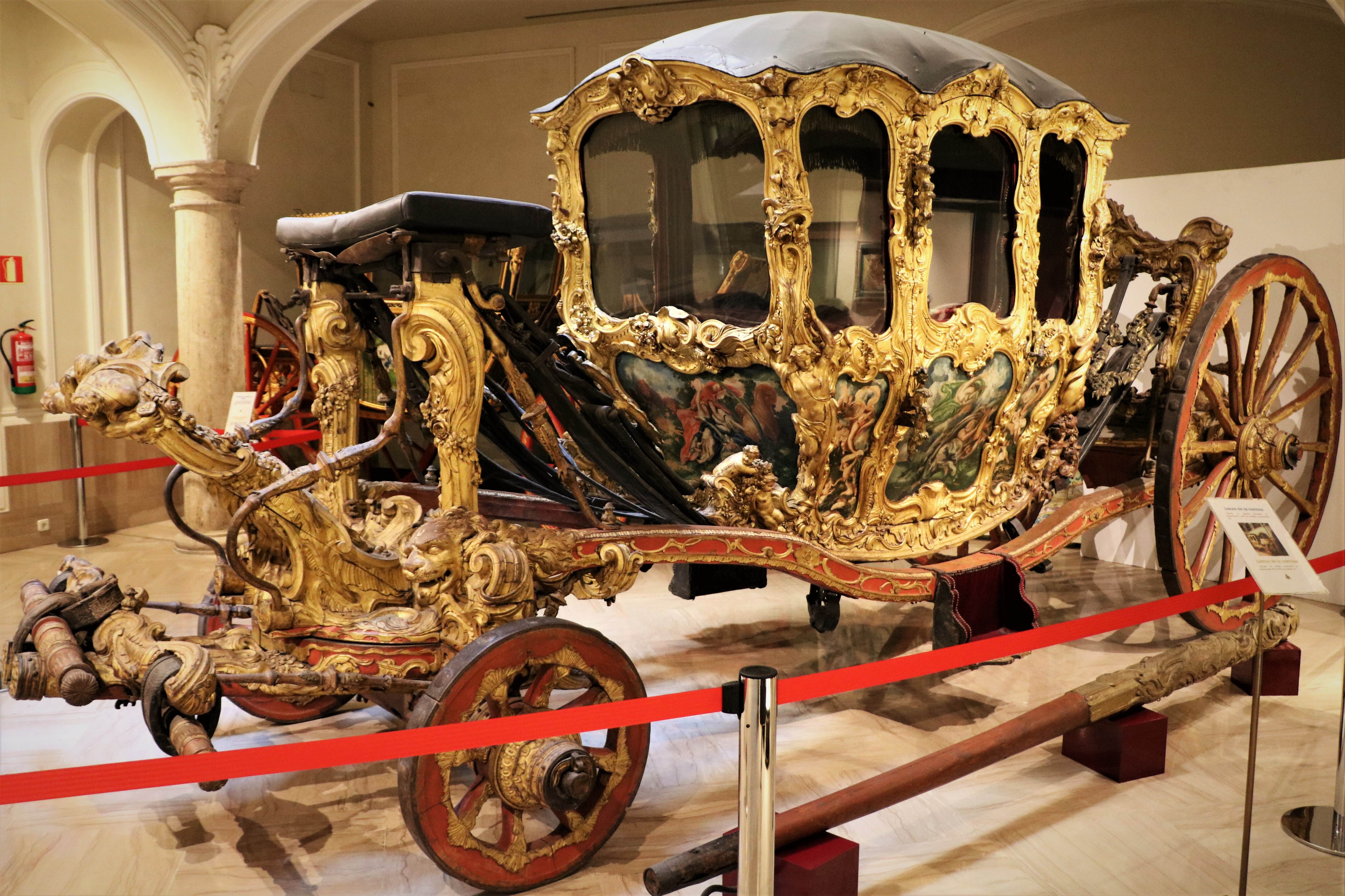 Museo-Nacional-de-Cerámica-valencia