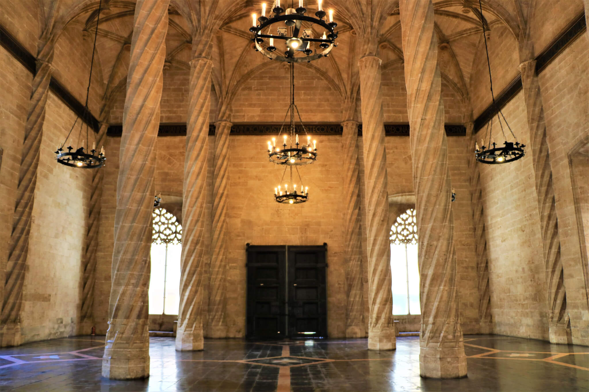 bezienswaardigheden-valencia-la-lonja-de-la-seda-zijdebeurs