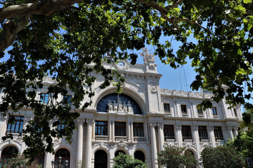 bezienswaardigheden-valencia-Edificio-de-Correos-y-Telegrafos-postkantoor