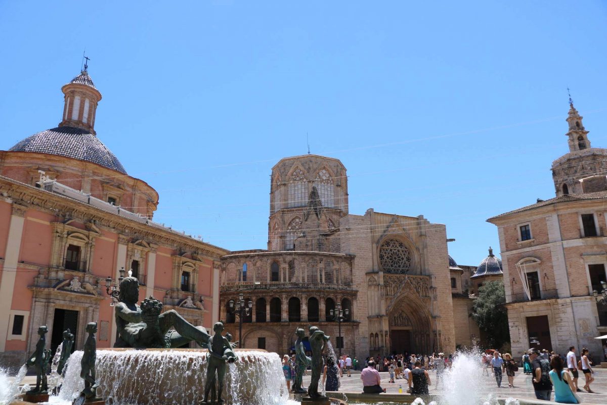 pleinen-valencia-Plaza-de-la-virgen