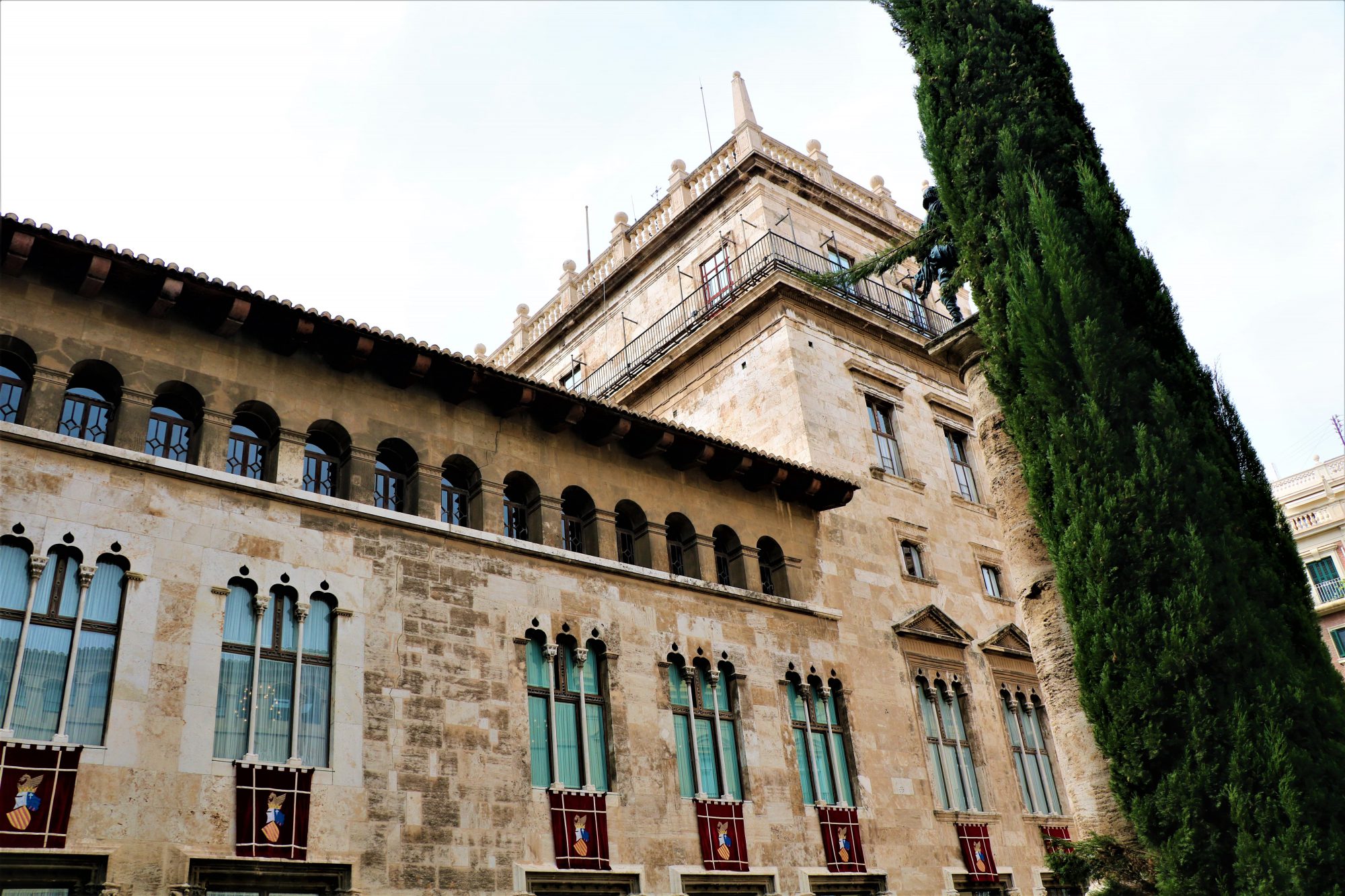 bezienswaardigheden-valencia-palau-de-la-generalitat-paleis