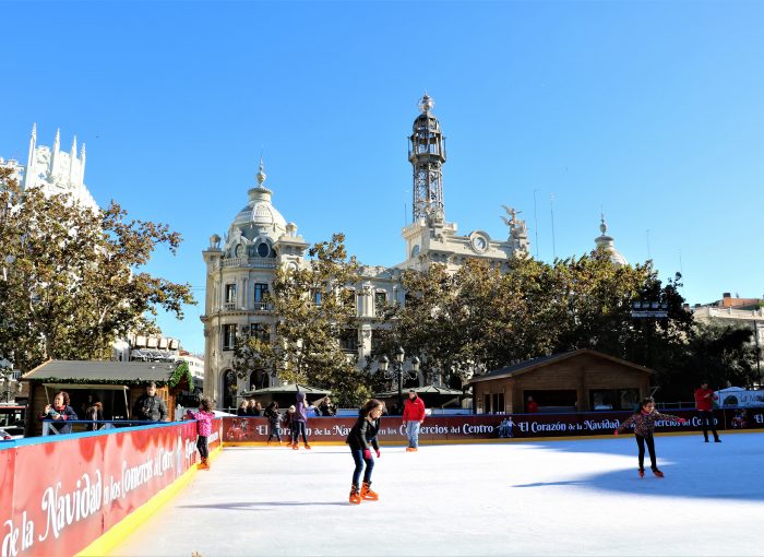 valencia-schaatsbaan-plaza-del-ayuntamiento