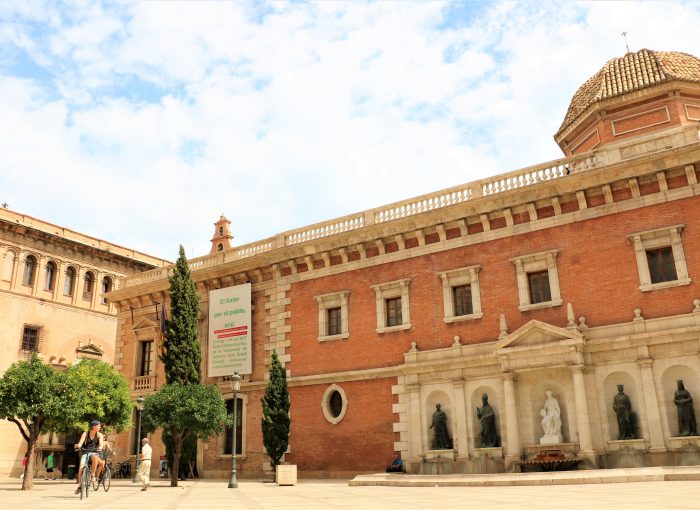 bezienswaardigheden-valencia-universidad-la-nau-universiteit
