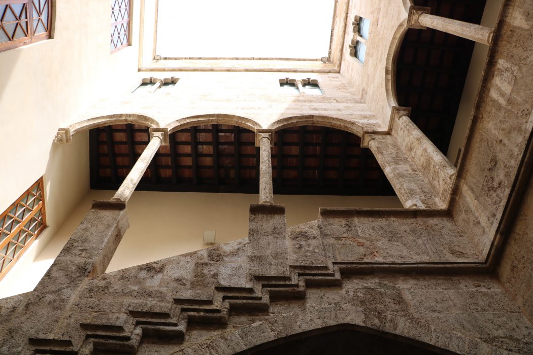 bezienswaardigheden-valencia-palacio-del-almirante-paleis