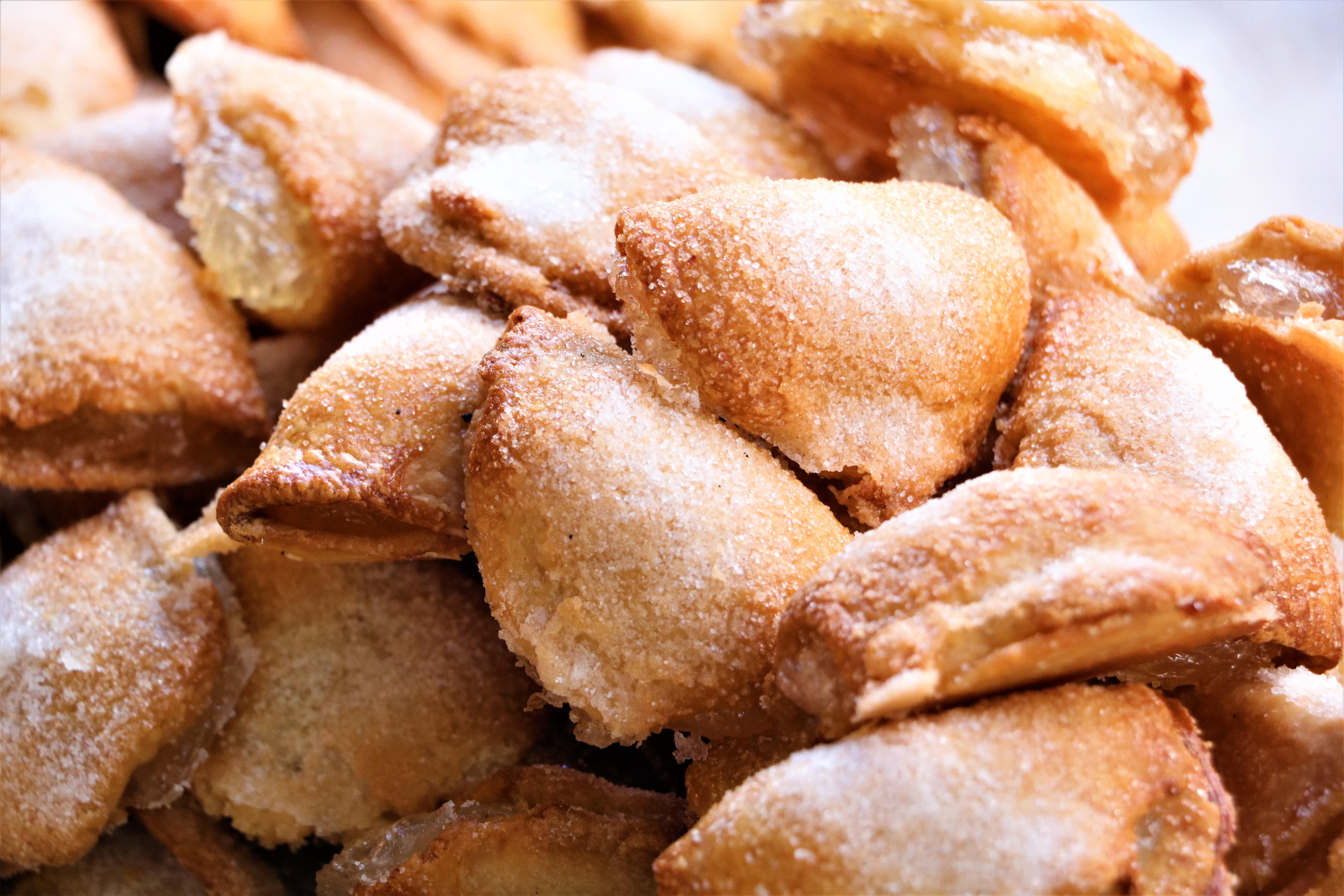 zoetigheden-pasen-valencia-spanje-pasteles-de-boniato-semana-santa