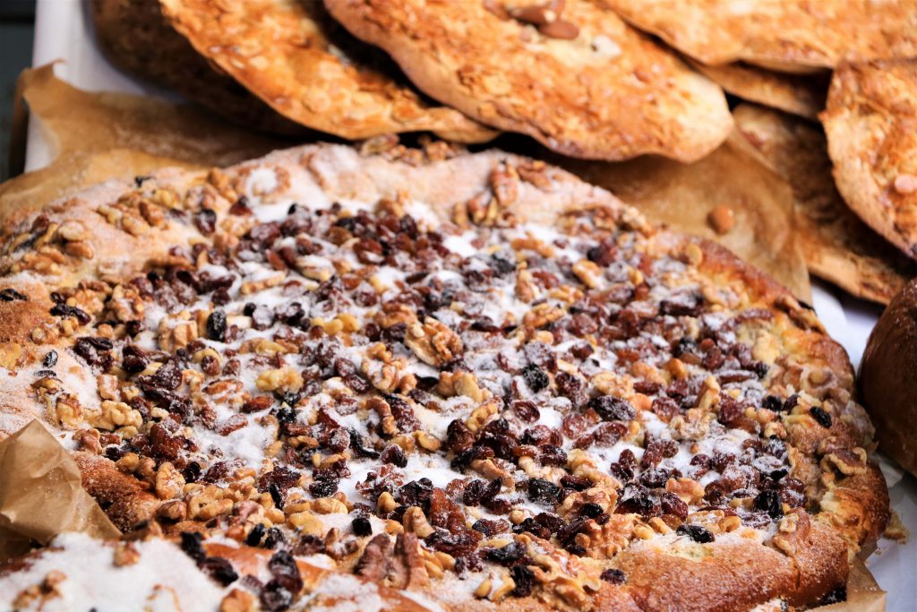 zoetigheden-pasen-valencia-spanje-torta-de-nueces-y-pasas-semana-santa