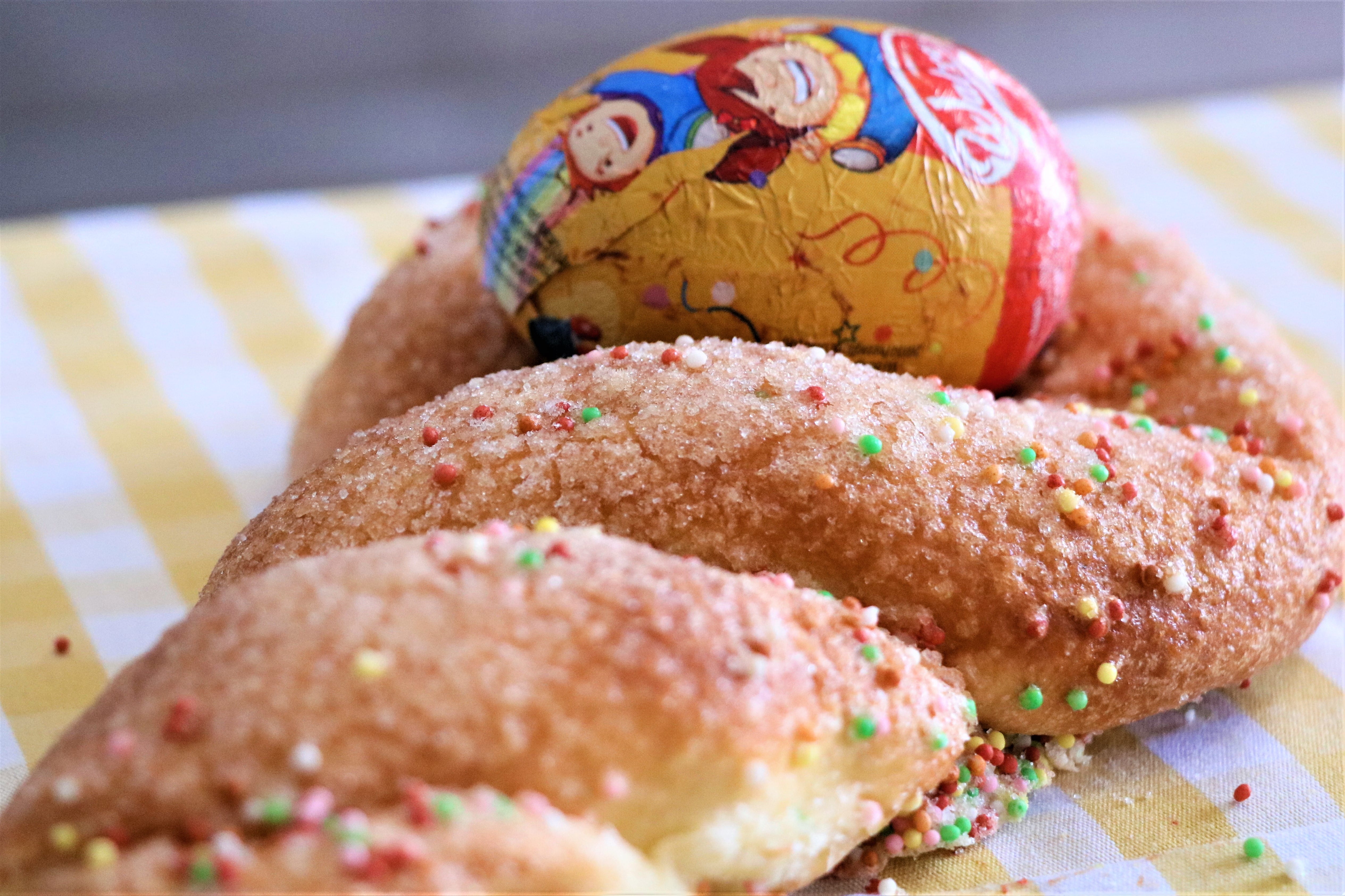 Mona-de-pascua