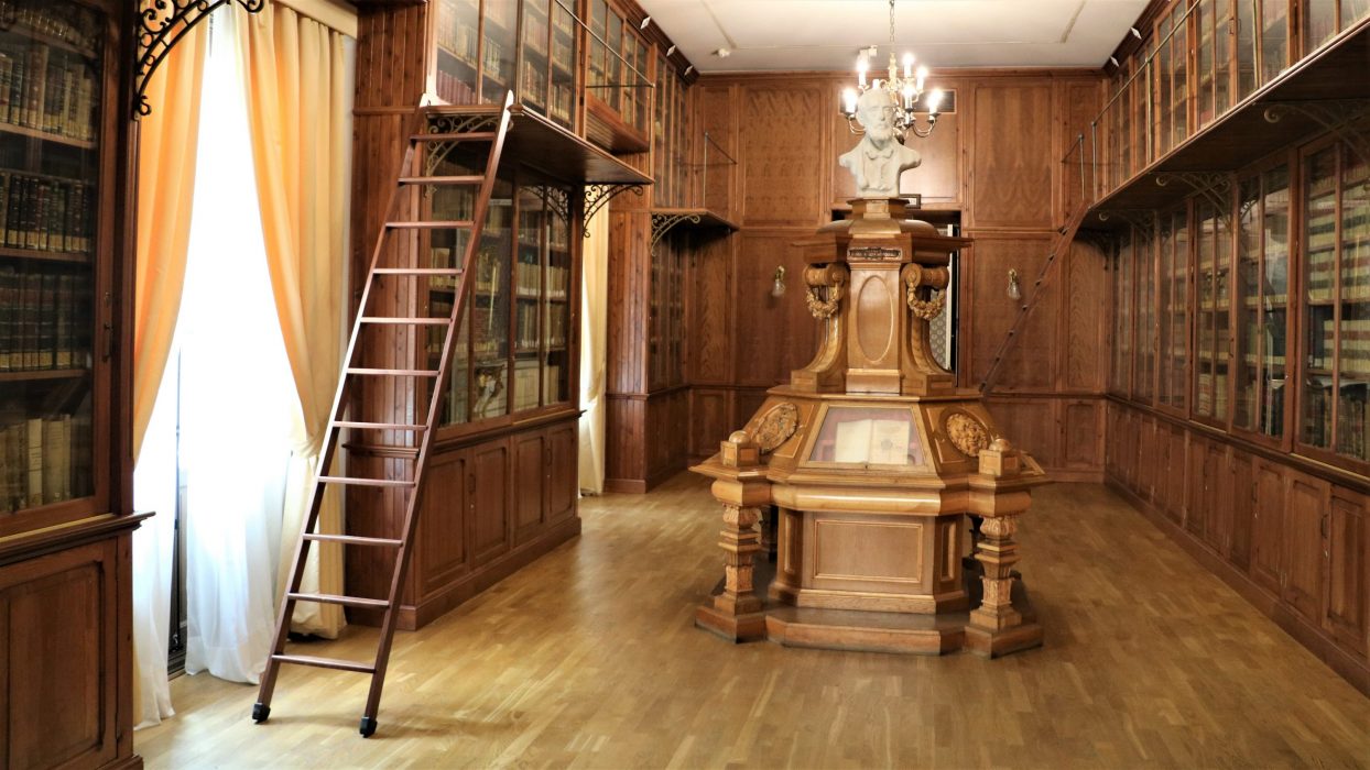 bezienswaardigheden-valencia-palau-de-cervello