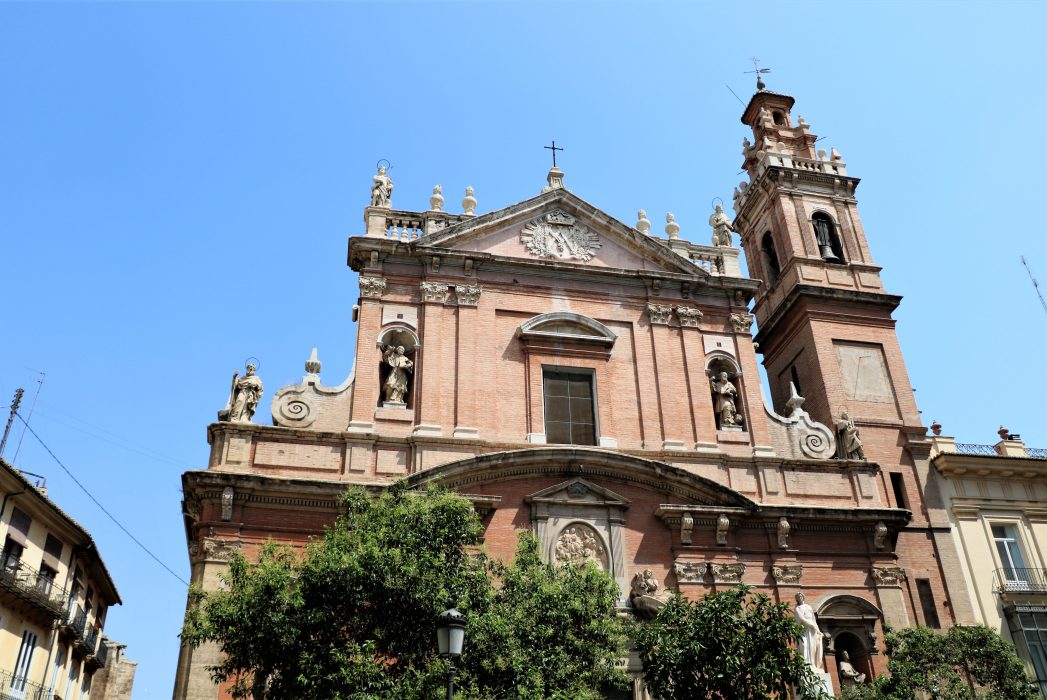 bezienswaardigheden-valencia-kerken-Iglesia-de-Santo-Tomas-Apostol-y-San-Felipe-Neri