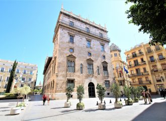 bezienswaardigheden-valencia-palau-de-la-generalitat