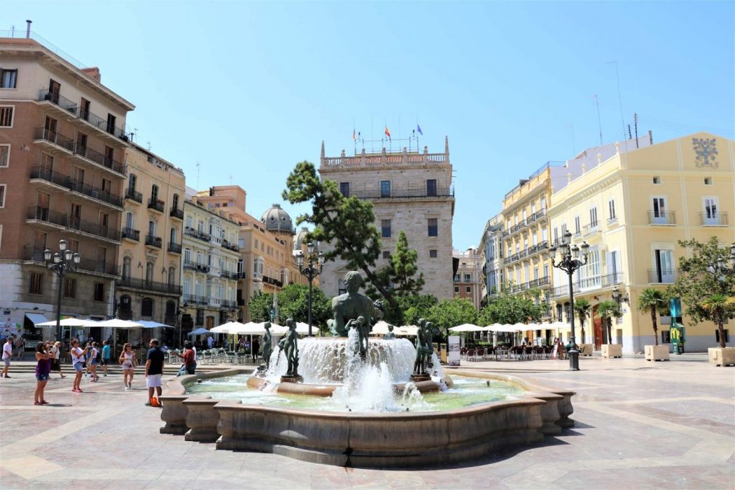 pleinen-valencia-plaza-de-la-virgen-bedrijfsuitje