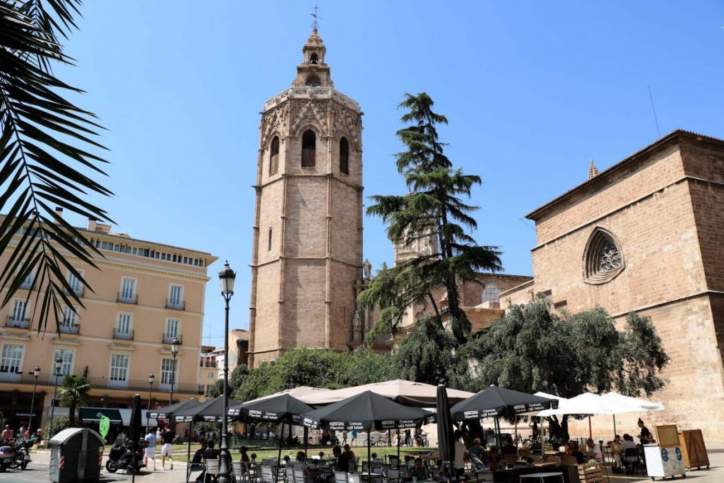 pleinen-valencia-plaza-de-la-reina